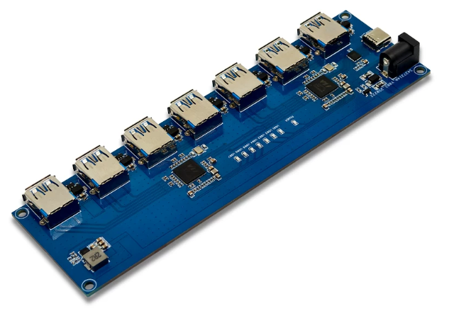 USB 7 port hub PCBA top view